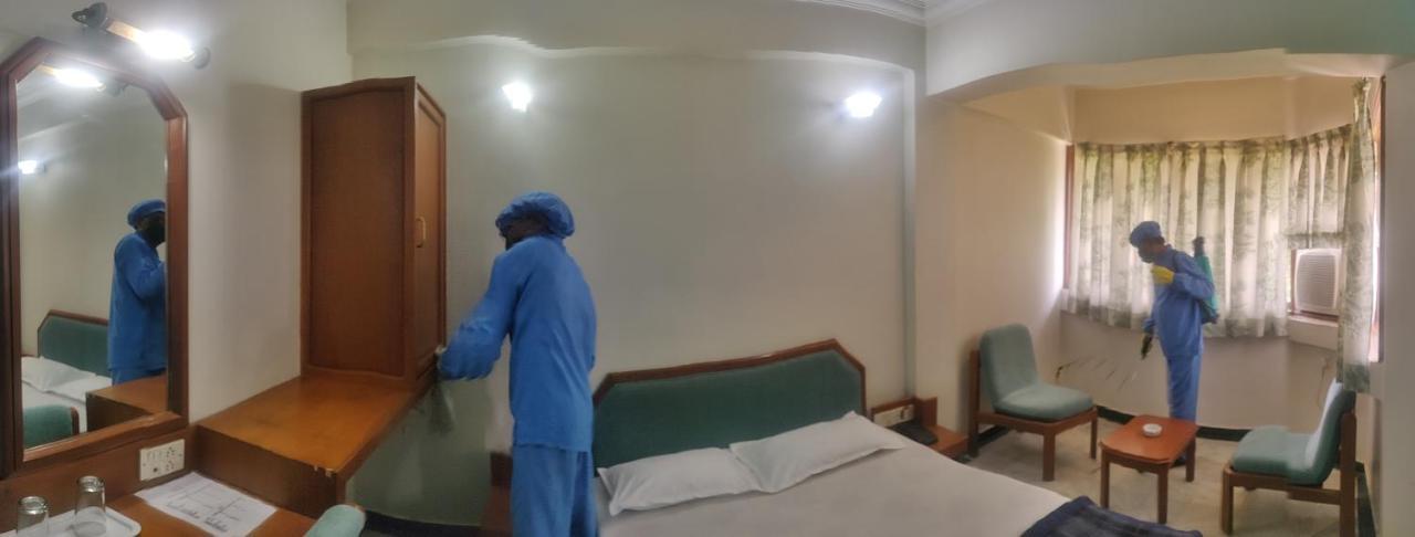 Hotel Grg Вадодара Екстер'єр фото