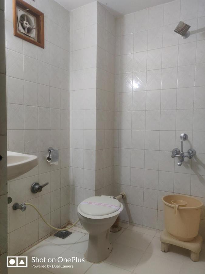Hotel Grg Вадодара Екстер'єр фото