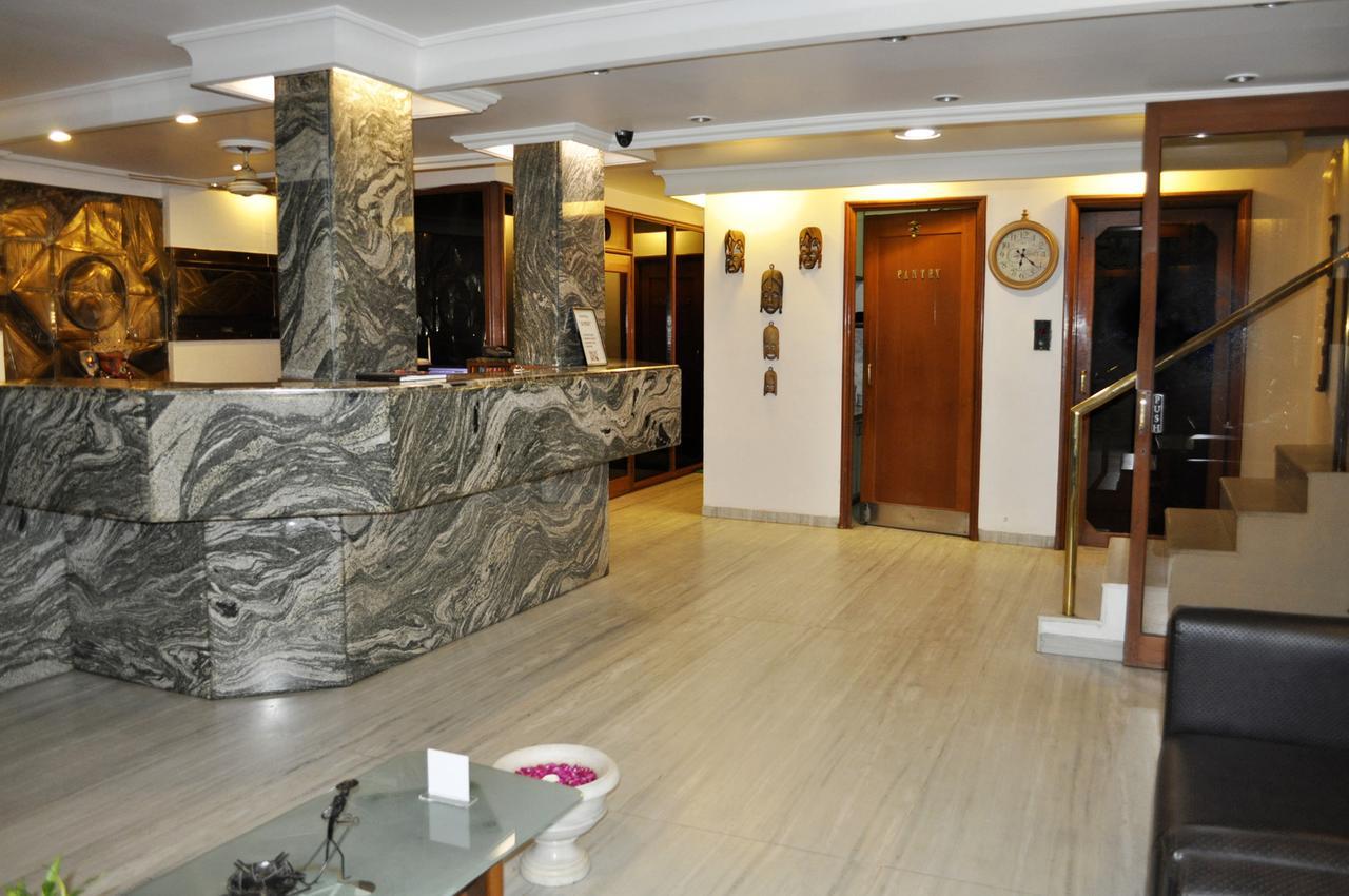 Hotel Grg Вадодара Екстер'єр фото