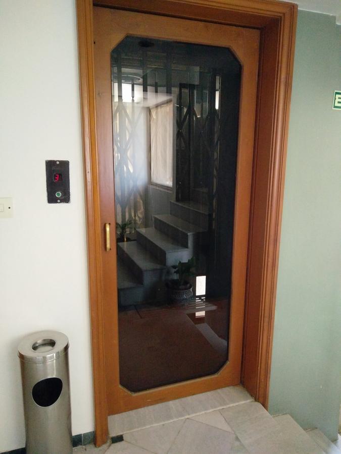Hotel Grg Вадодара Екстер'єр фото